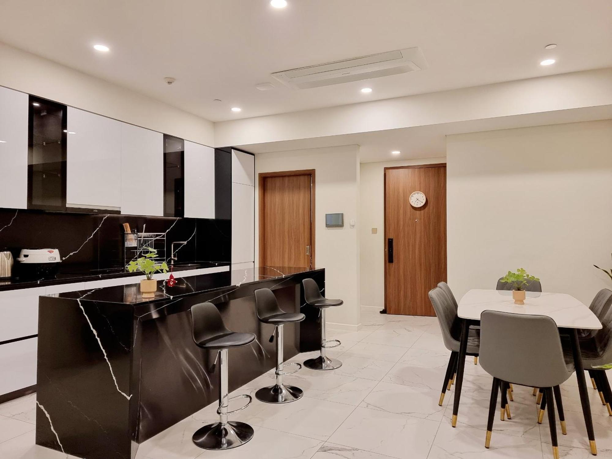 Apartment Metropole-can Ho Quan 2, Quan 1