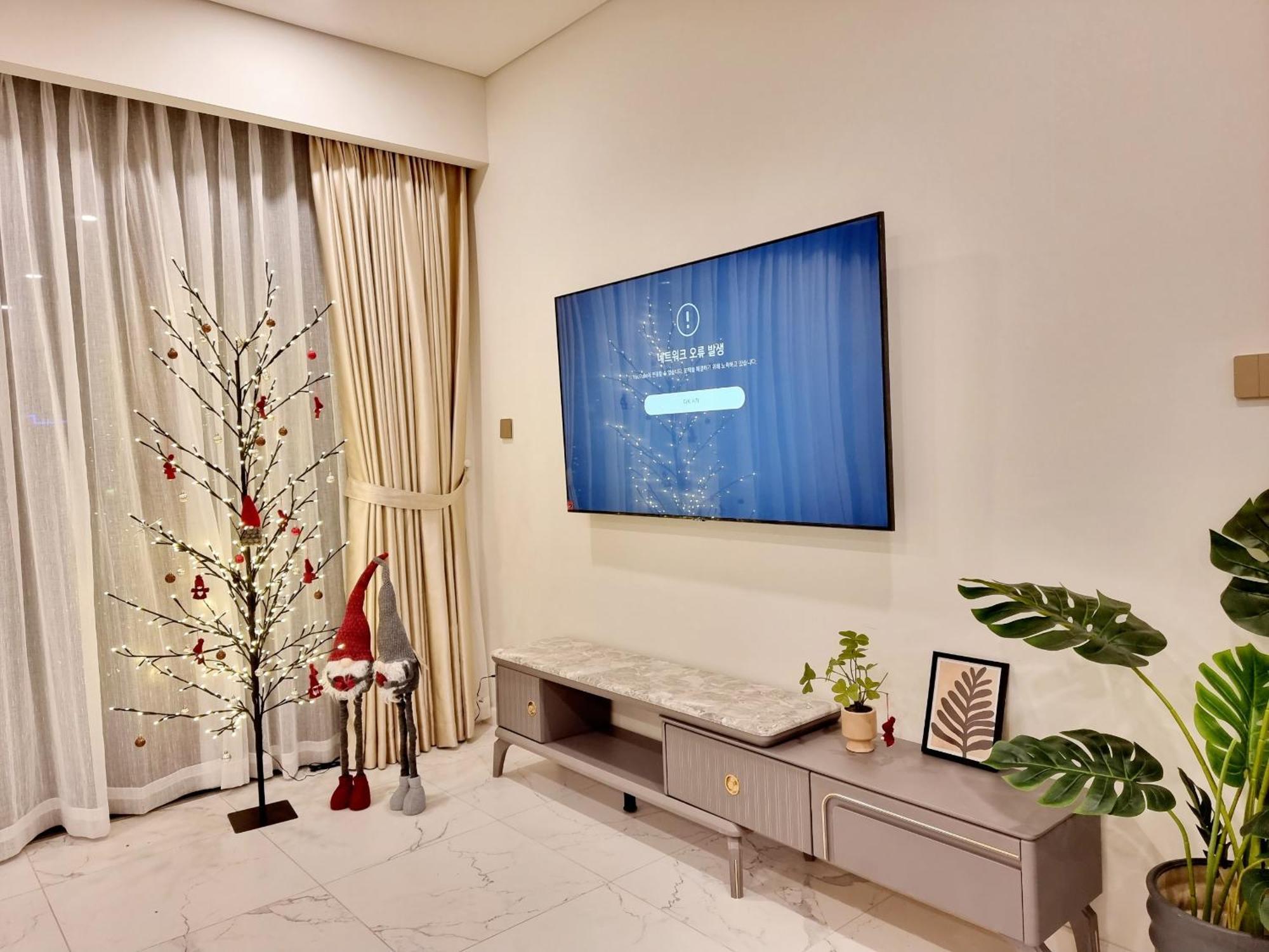 Metropole-can Ho Quan 2, Quan 1 Apartment *